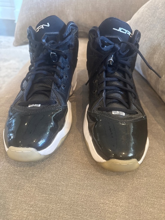 Jordan Max Aura 3 (Black/White/Royal Blue) - Picture 2 of 6